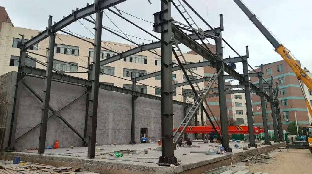 Steel structure of the SIND central compressed air station during construction